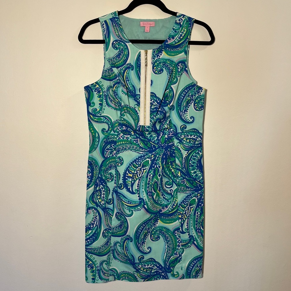 Blue paisley Lilly Pulitzer dress with gold zipper detail - Picture 1 of 4